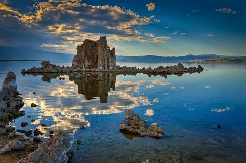 Mono Lake CA | by nguyentruyen344