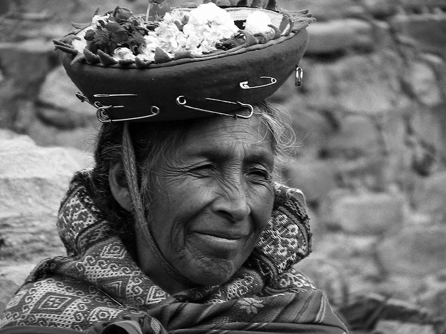 People from the World in Black and  White - PERU , old woman with a nice hat , 67-96/9972