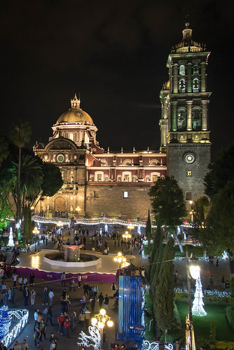 park christmas night square mexico lights cathedral puebla
