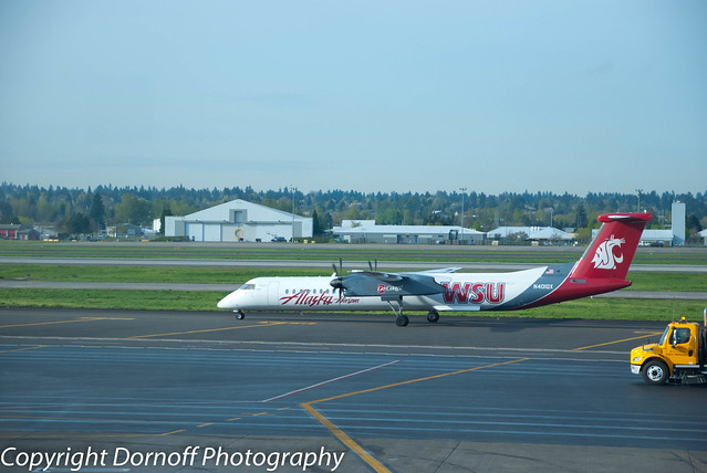 Alaska Airlines Q-400 in Washington State Colors