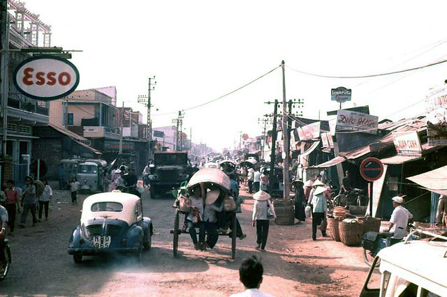 Saigon street scene 1967 - Đường Trương Minh Ký
