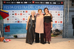 Montse Majench, directora de l´ACC, amb Isona Passola, presidenta de l´ACC, i Maria Teixidor