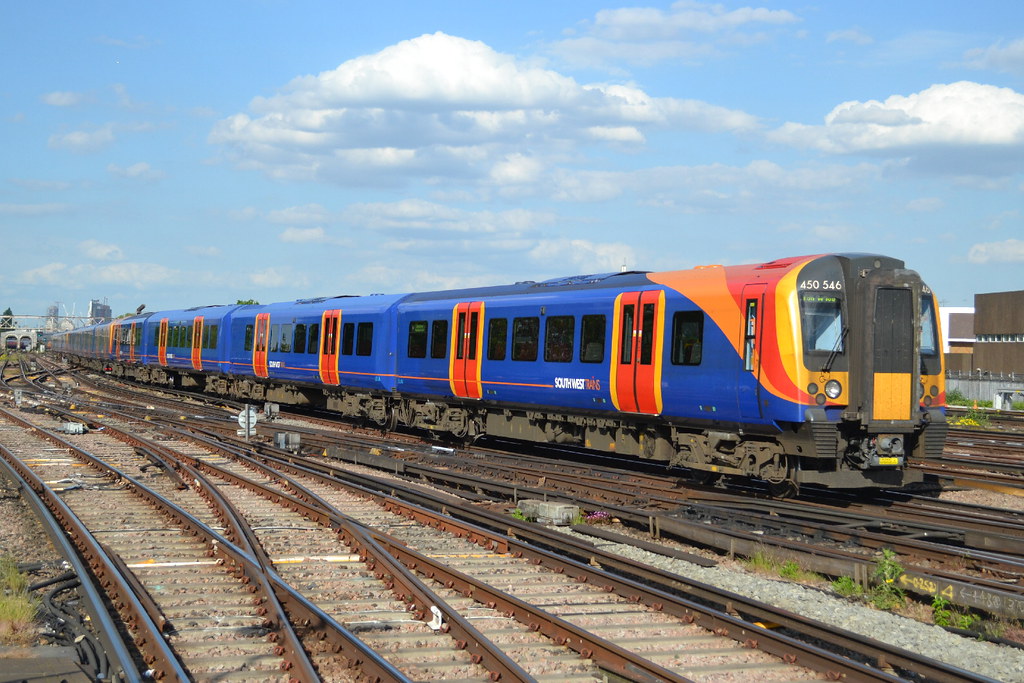 Swr Class 456 SouthWest Trains Class 450 546 - Clapham Jct, London | Flickr