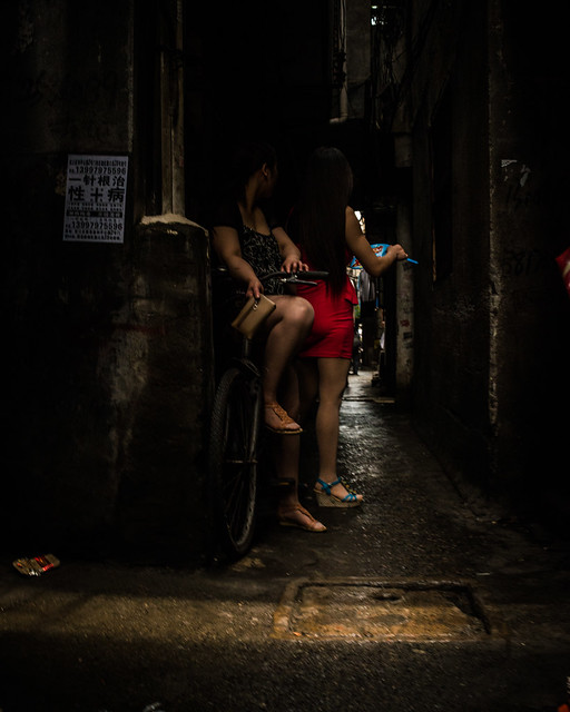 Shanghai, Prostitutes in back alleys