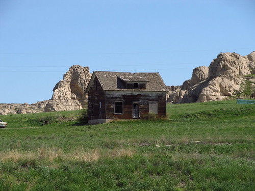 house building abandoned home architecture landscape scenery roadtrip wyoming vantassell