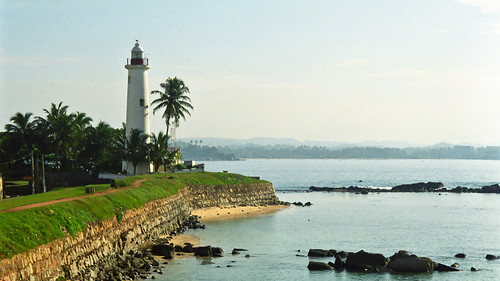 lighthouse sri lanka flag rock bastion galle fort srilanka canon eos 300 film geotagged