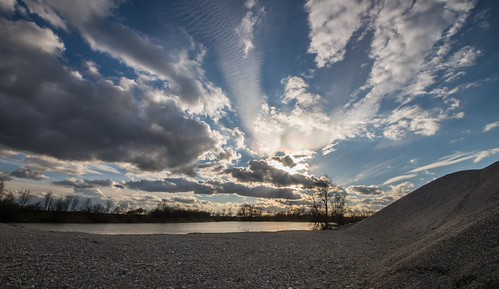 Wolkenbild nach dem Sturm by fuchs_ernst, Am Kiesweiher in Schlupfingnikon natur weitwinkel wasser wolken sonne sigma weiher