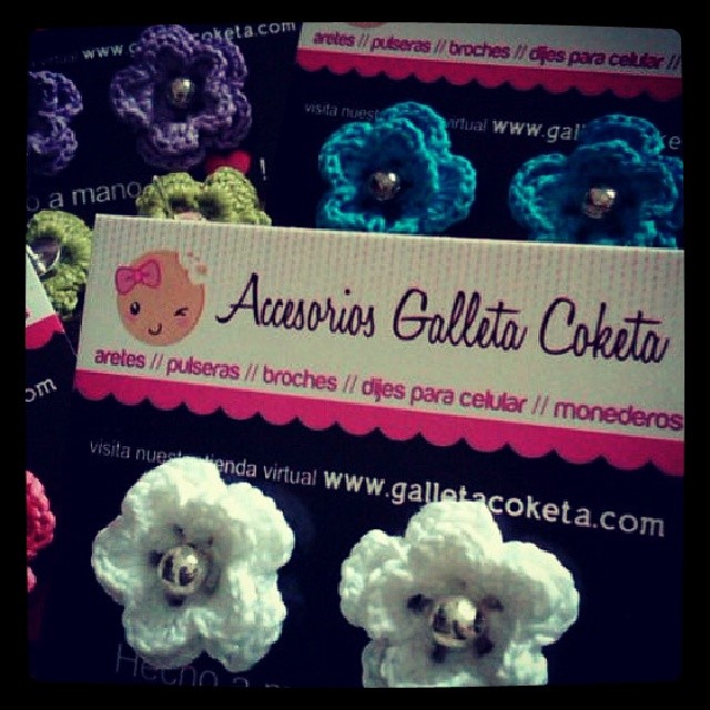 Flores miniaturas zarcillos #galletacoketa #hechoAmano #crochet #diseñovenezolano #handmade