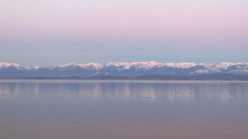 winter lake evening montana dusk glaciernationalpark flatheadlake earlywinter lakesidemontana missionmountainrange lakesidemt swanmountainrange mtushighway93 montanaushighway93 flatheadstateforest