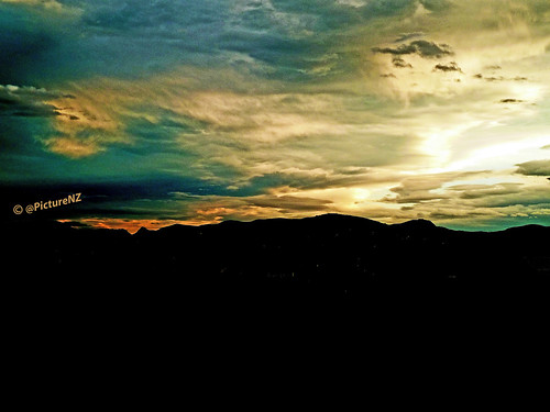 sunset newzealand christchurch cloud silhouette sundown canterbury hills nz southisland porthills