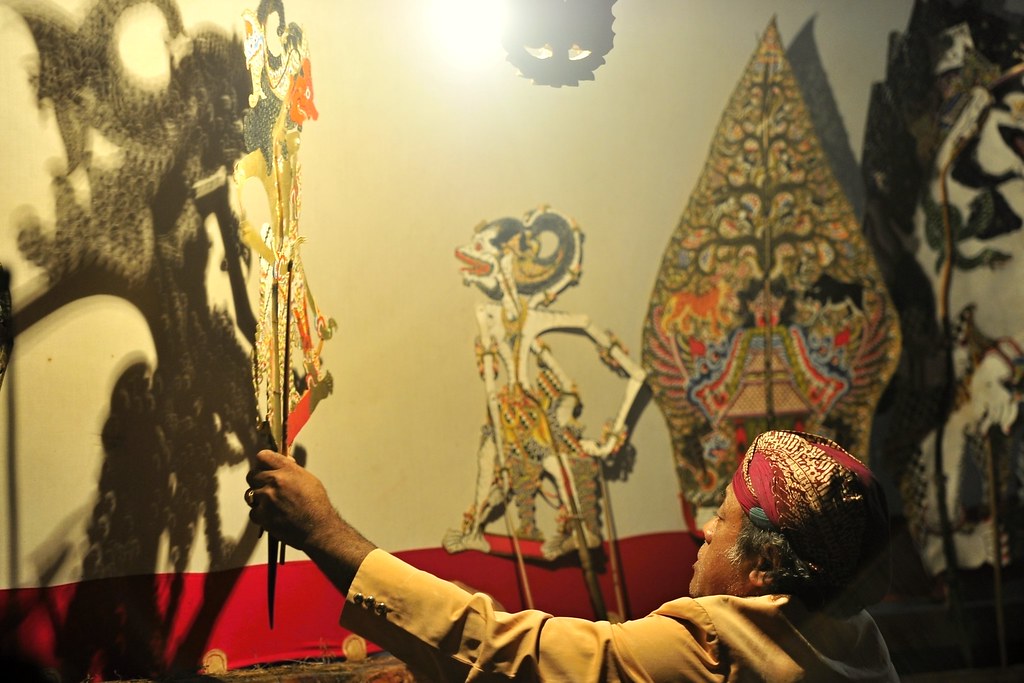 Wayang Kulit performance | Central Java, Indonesia | Flickr