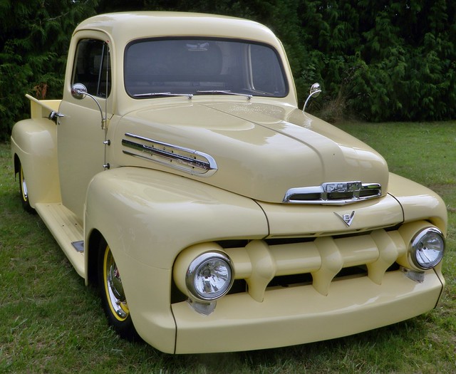 1951 Yellow Ford V8