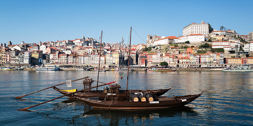europe portugal oporto porto boats douro river casks waterfront trouvailleblue vilanovadegaia