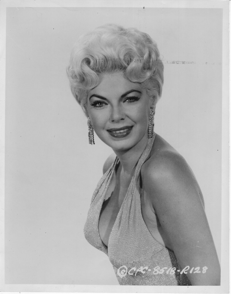 Barbara Nichols StBW8518R128 Movie Ink. Flickr