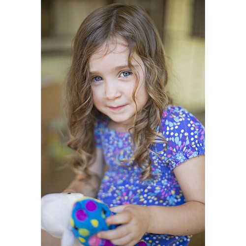 Madilynn the Model #InstaSize #family #fineart #artist #art #kidsofinstagram #instakids #photographer #photography #canonbringit #canon #5dmkiii #5dmarkiii #photoshopcc #adobecc #portrait #portraiture | by tiffychele