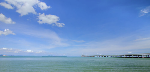 sky beach water clouds georgetown penang penangisland penangbridge pulaupinang 马来西亚 蓝天白云 槟城 1116mm tokina1116mmf28 tokina1116mm 槟城大桥 乔治市 nikond7000 secondpenangbridge penang2ndbridge 槟城第二大桥