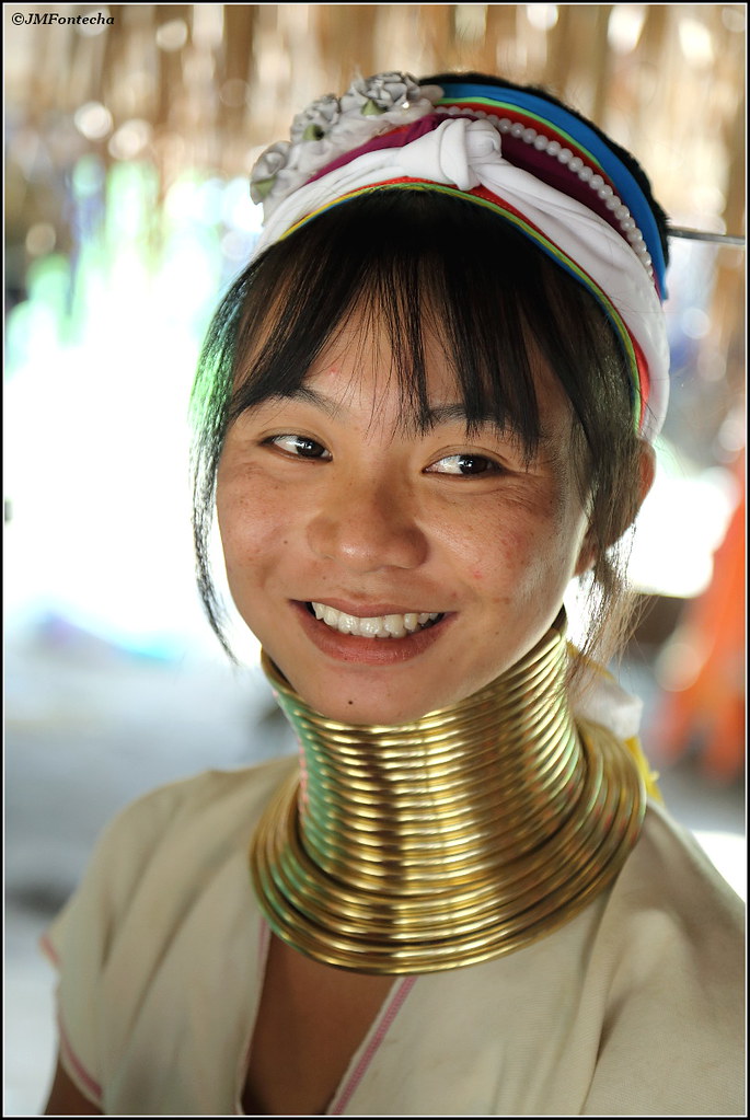 JMF238005 - Chiang Mai - Tailandia - Mujer Karem