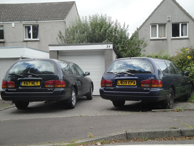 1992 and 1994 Toyota Camry estates