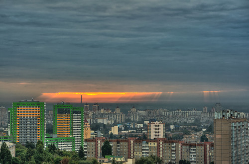 city morning sky sun clouds sunrise nikon kiev kyiv киев hdr утро город солнце d90 облака київ рассвет тучи 55300 cloudsstormssunsetssunrises nikkor55300