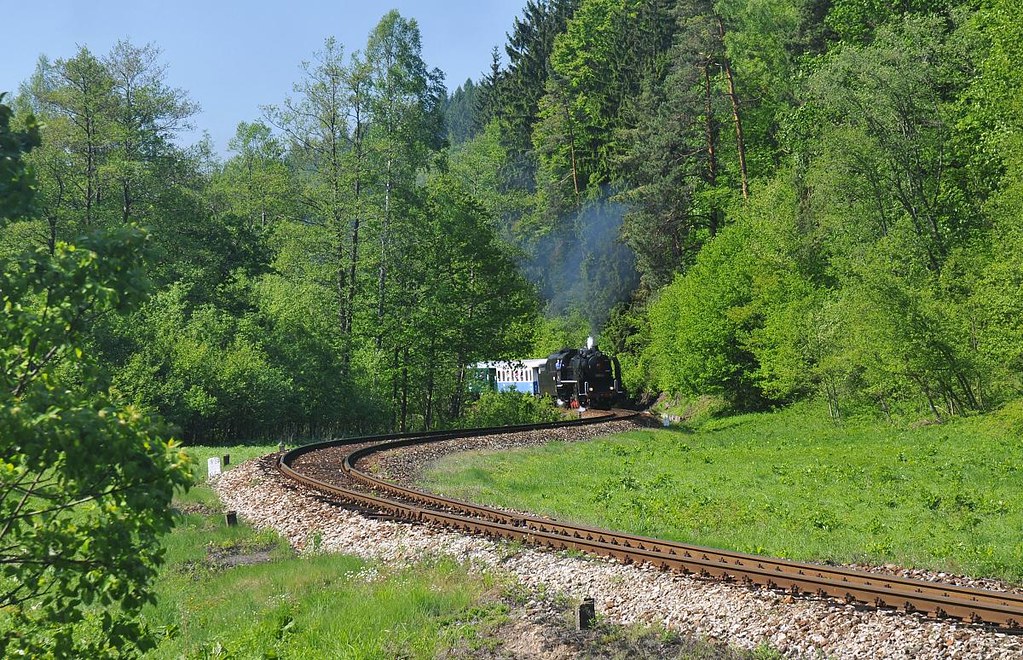 Zvláštní vlak s lokomotivou 534 0432 z Olomouce do Jeseníku