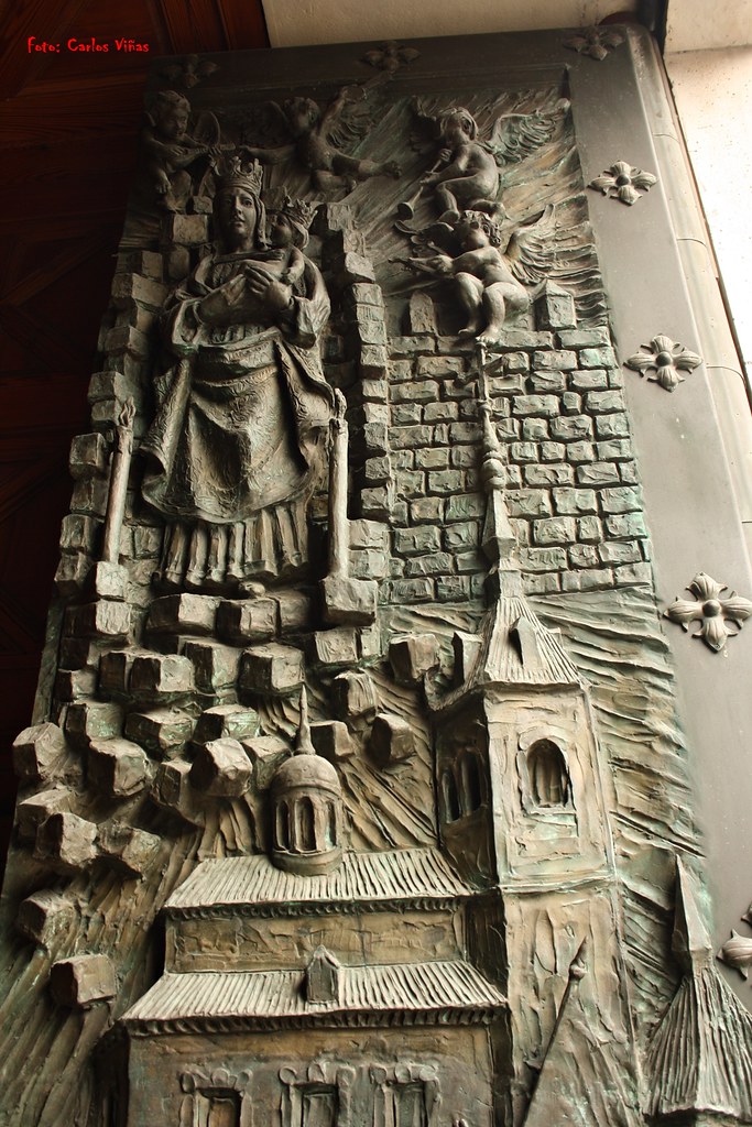 Elevado Montgomery Transistor Las puertas de Luis Sanguino de la Catedral de la Almudena… | Flickr