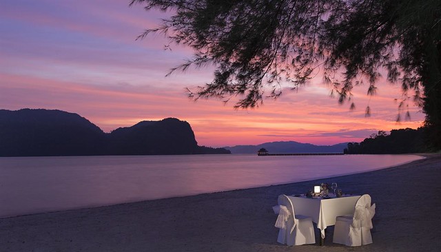 The Westin Langkawi Resort & Spa—Special Dining - Romantic Beach Dinner