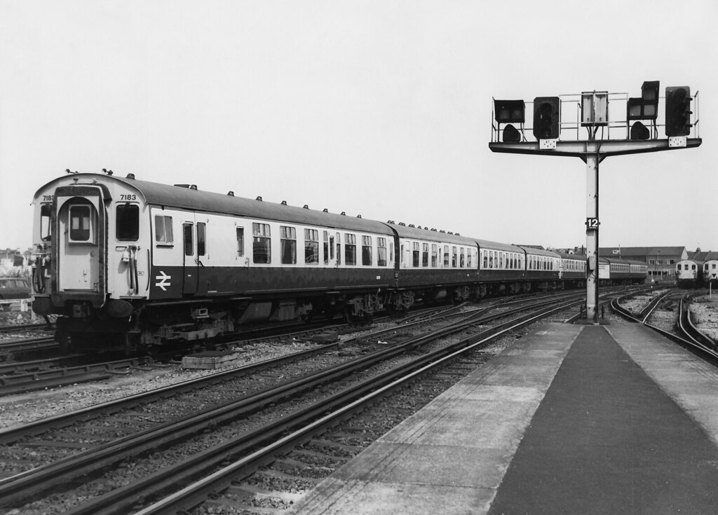 4CEP unit 7183 at Gillingham - a photo on Flickriver