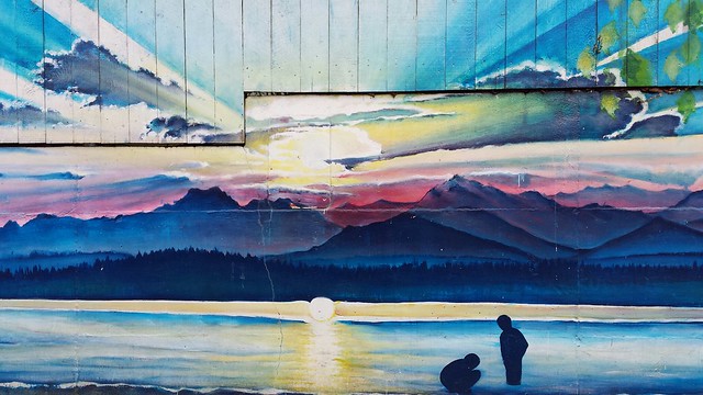 Detail of Sunrise,  friends together, Cascade Mountains, reflection, Acces Emergency Animal Care Hospital, Lake City Way, Seattle, Washington , USA