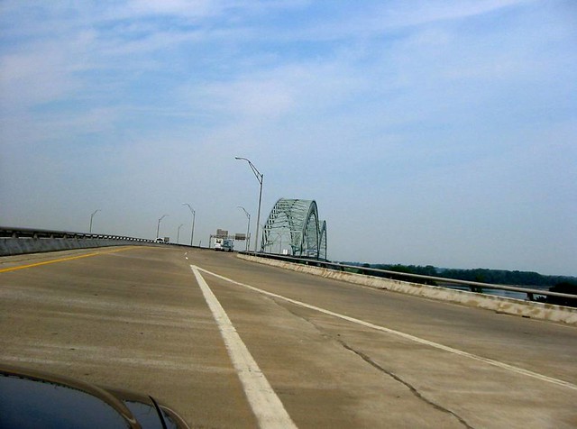 Hernando de Soto Bridge, Memphis Tennessee