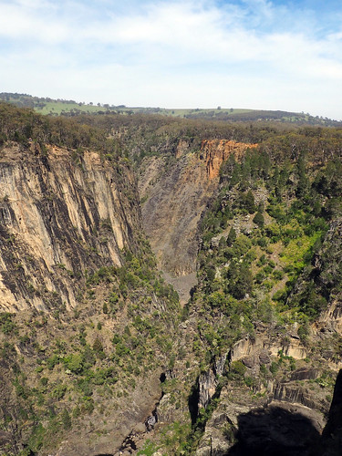 kaptainkobold gorge scenery landscape deep geology slate oxley apsley walcha nationalpark nsw australia