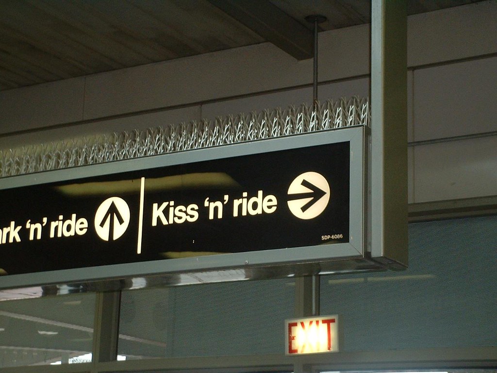 Kiss N Ride | Chicago Midway Airport.........the other optio… | Flickr