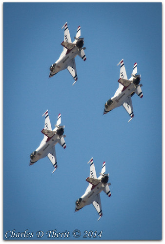 11250 20x 2x 400mm 63 7d 800mm bankingturn bokeh canon colorado coloradosprings ef400mmf28liiusm20x eos7d explore explored extender extender2x extender2xii f16 f16fightingfalcons f16s formation fourplanes gleneyrie nature northamerica telephoto thunderbirds unitedstates usa usaf usafthunderbirds air show airshow co springs force graduation super 1d fighting falcon 2014 supertelephoto eos mark1 marki aircraft airplane airplanes teleconverter ef2x ef2xii best wonderful perfect fabulous great photo pic picture image photograph esplora