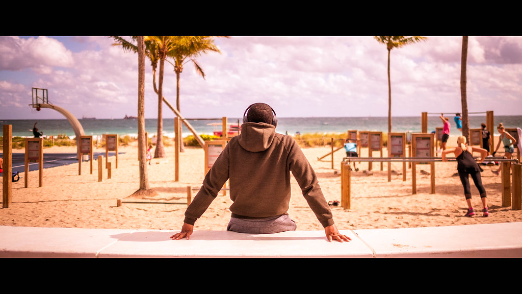 Like a boss - Fort Lauderdale, United States - Color street photography
