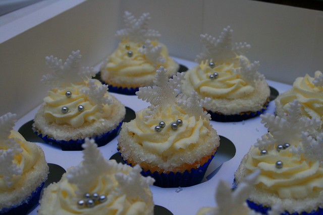 Snowflake cupcakes