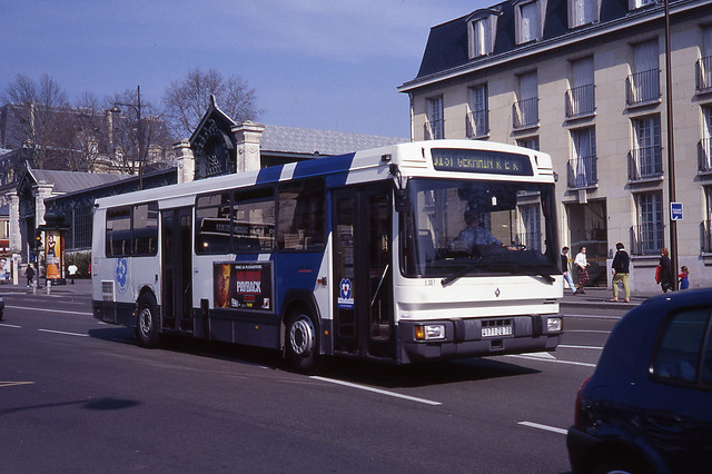 JHM-1999-0067 - France, Versailles, autobus Renault PR112 ( PR100 ) Connex