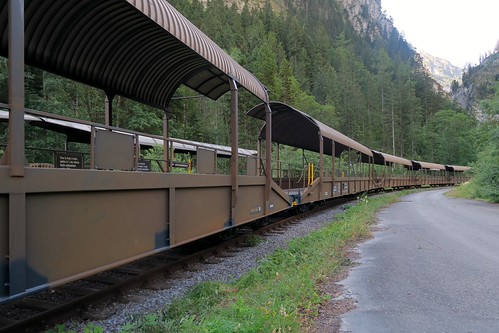 BLS - Car shuttle train | On sidings of the BLS Lötschberg R… | Flickr