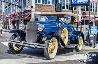 1920s Classic Car On Corner Downtown Nashville | An assortme… | Flickr