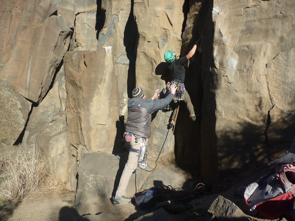 Attempting the 'tricky bouldering start' on Hand Job