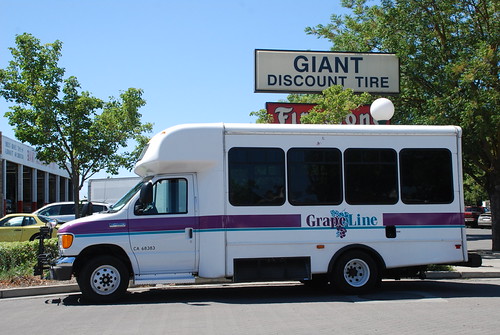 Grape Line | Ford minibus in Lodi, California. | So Cal Metro | Flickr
