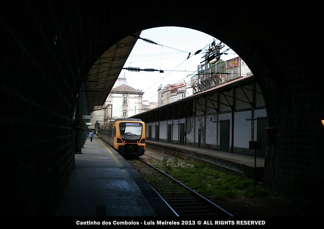 Túnel na estação de São Bento - Suburbanos do Porto
