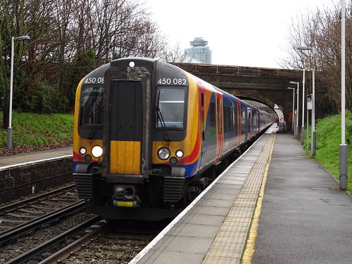 SWT 450082 @ Brentford | South West Trains Class 450, 450082… | Flickr