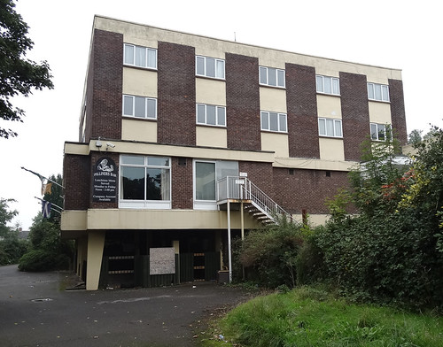 Commodore Hotel, Mill Lane Llanyravon, Cwmbran 1 October 2013 | by Torfaen Corvine