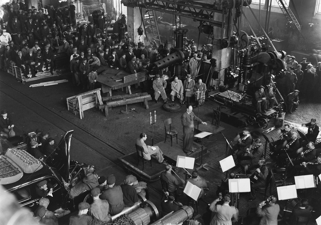 Factory concert by the Finnish Radio Symphony Orchestra, Hietaniemi, Helsinki, ca. 1945.