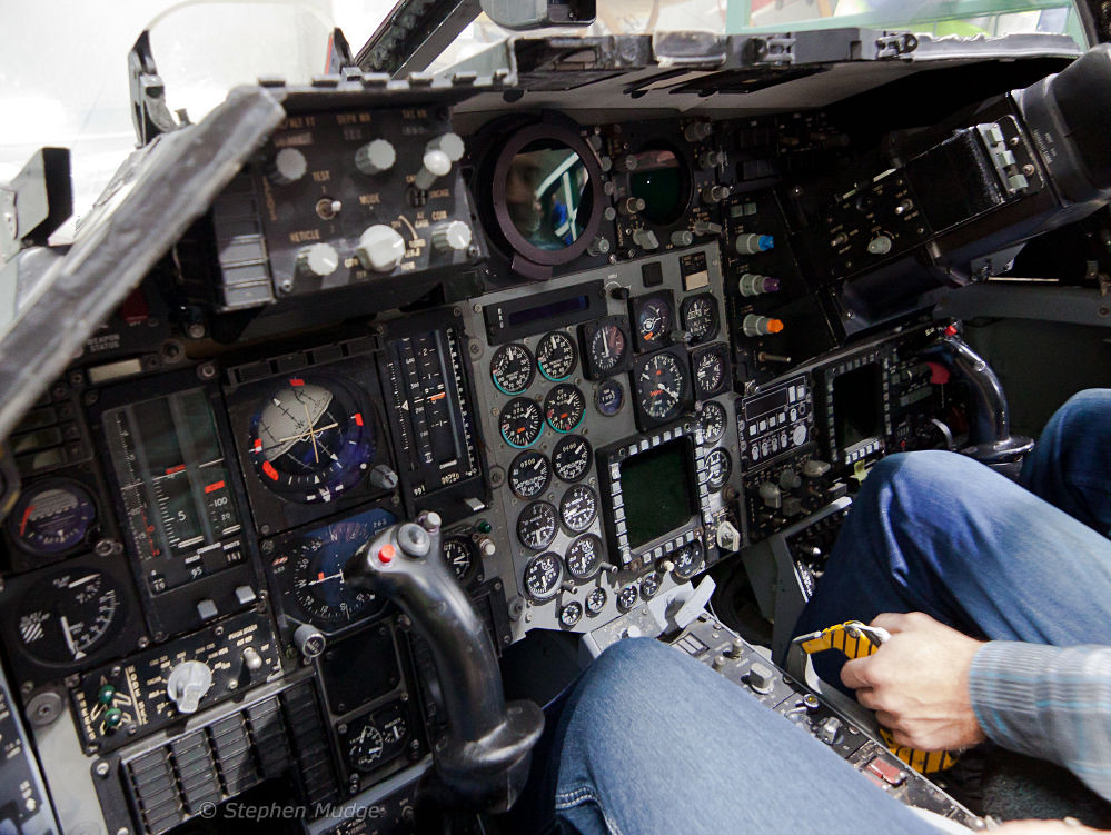 Cockpit F-111