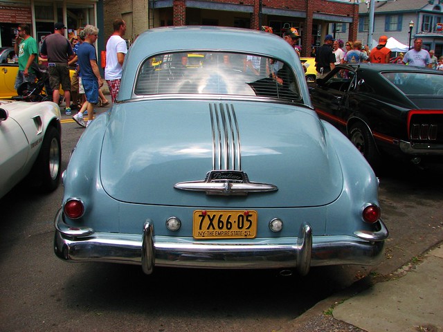 A 1951 PONTIAC EIGHT IN JULY  2013