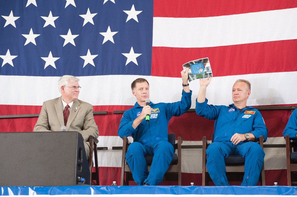 jsc2011e070523 | JSC2011-E-070523 (22 July 2011) --- NASA as… | Flickr