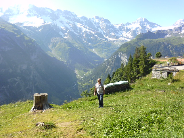 Me, a safe distance from the camera, in my favourite place. Murren.