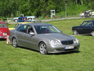 Mercedes-Benz E320 CDi W211