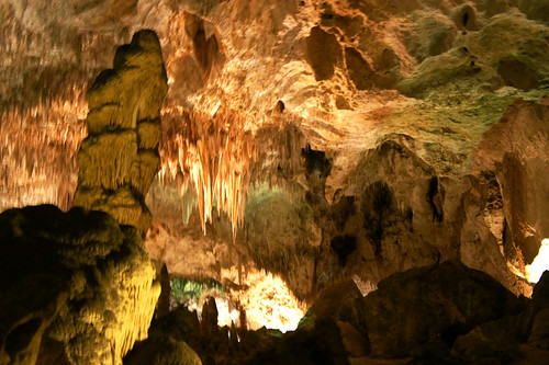 newmexico desert limestone cave carlsbad caverns bigroom