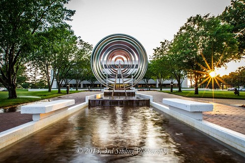 sunset sculpture art colors canon eos rainbow cityscape july iowa rings ia 7d westdesmoines 2013 canon7d don3rdse holmesmurphy 3rdsiblingphotography